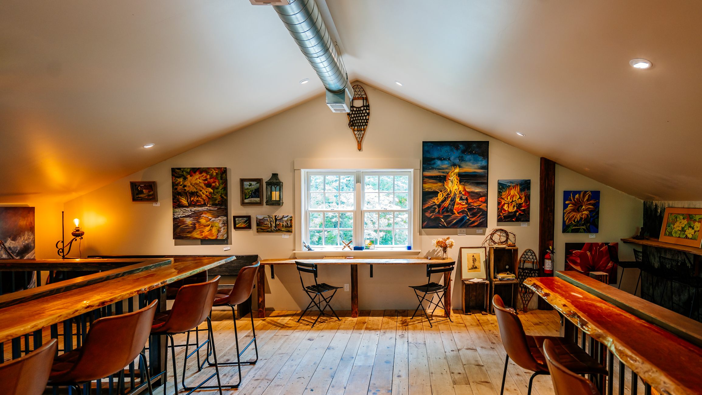 Artisan Live-Edge Bar and Loft